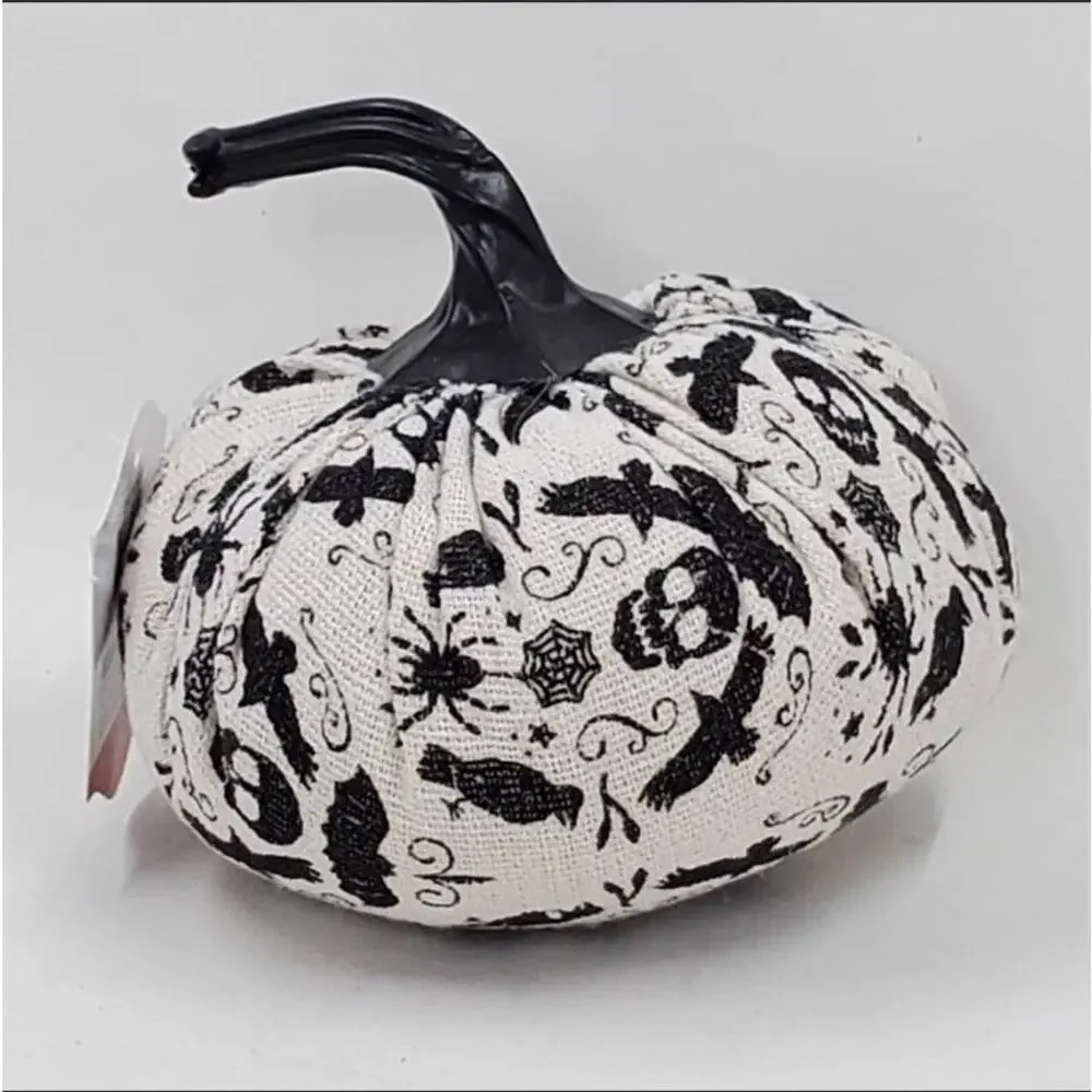 3 New Target Bullseye 2020 Halloween Fabric Pumpkins Skull Stripe Herringbone